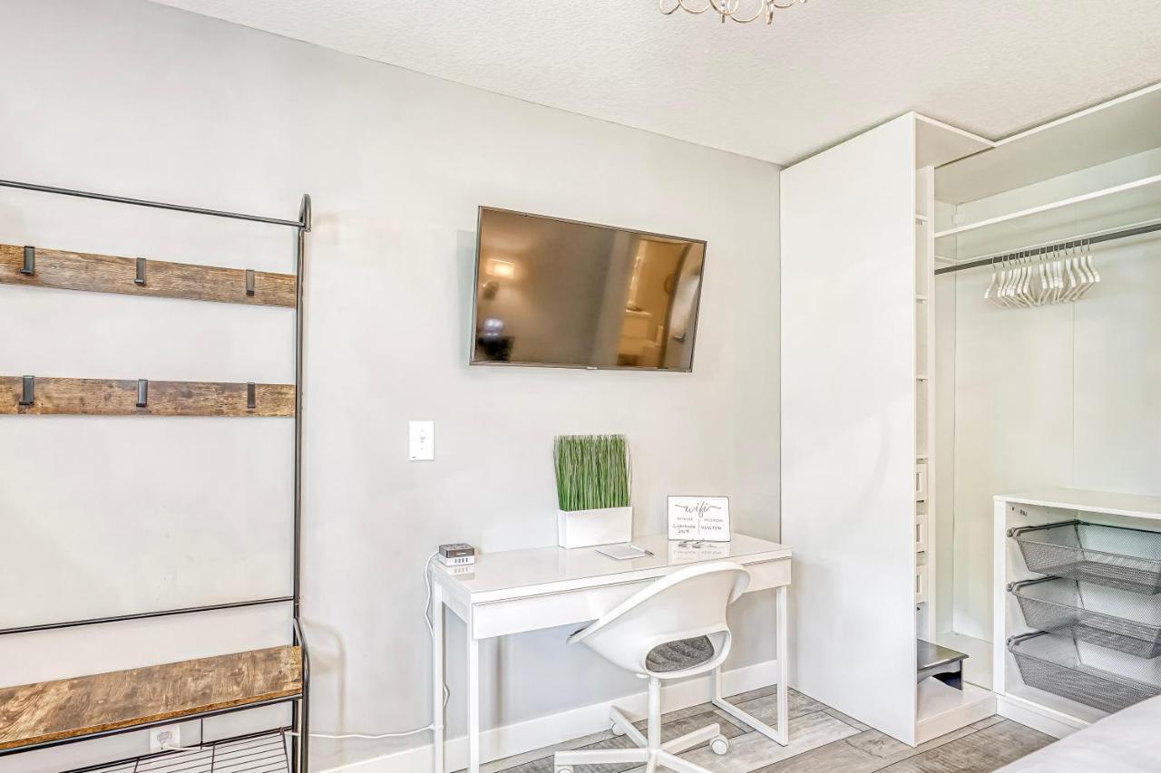 Lighthouse Kitchen Suites Near Auburn Waterloo I-69 Exit 334 Exteriér fotografie